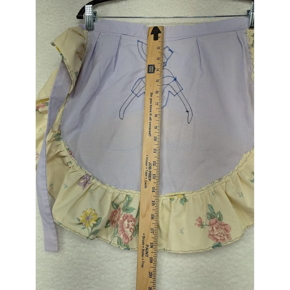 Vintage Floral Apron Lavender Pocket Accent Ruffle Trim Cottagecore‎ Kitchen 52